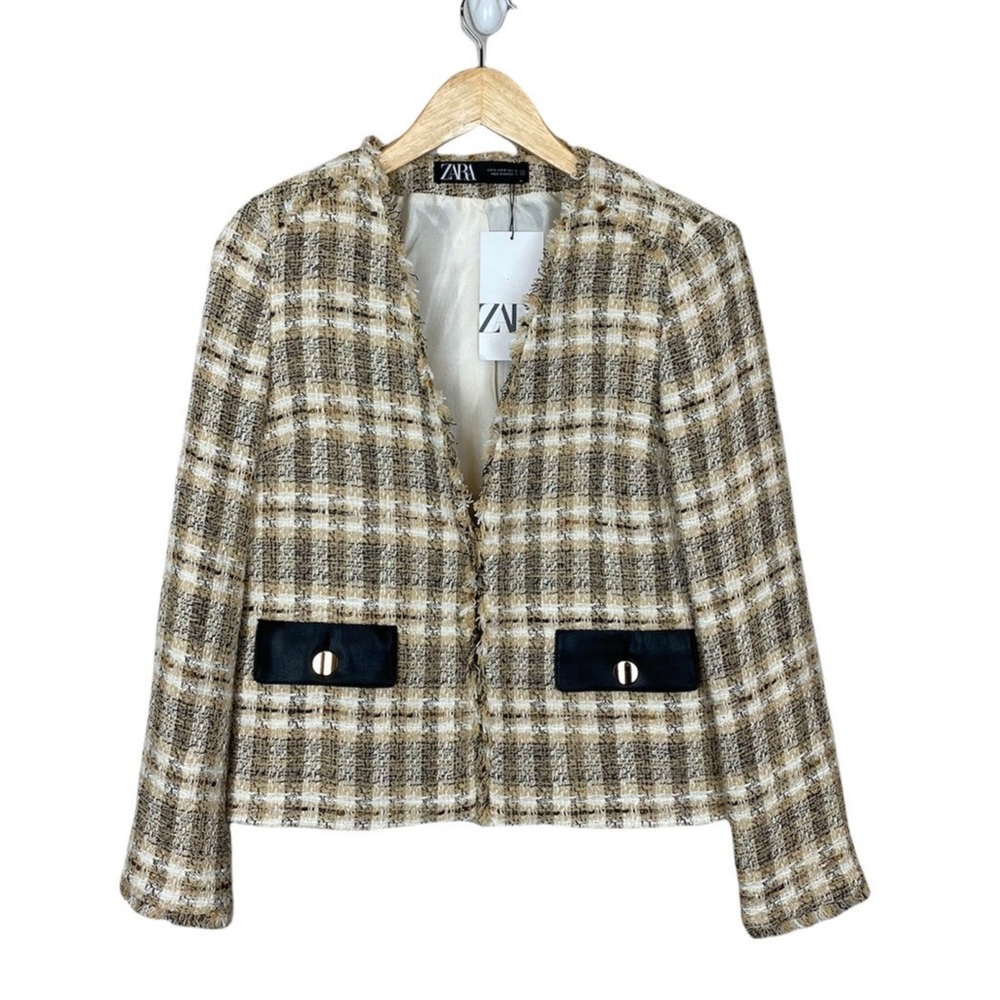 Zara Frayed V Neck Tweed Blazer size Large with long sleeves NWT❣️
